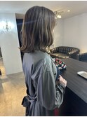 ハイライト　ミディアム　ボブ　大人可愛い　透明感　アッシュ