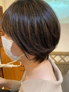 ヘアリゾート粋 トゥジュ 池袋東口店(tujuh) 大人丸み綺麗ショートエモージュイノアカラー池袋