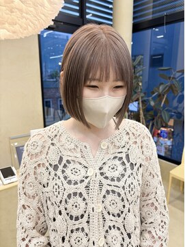 スニュウ(snuw) 【snuw_hotaru】ブリーチカラーミルクティカラーボブ