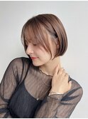 大人ショートボブ前髪あり切りっぱなしボブ丸顔面長K20240914