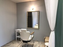 ジュベル ヤマノウエ(JEBEL yamanoue)の雰囲気（セット面に半個室もあり個室メニューやお子様との来店も歓迎です）