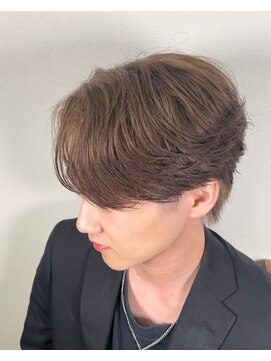 ミヤビ(MIYAVI) 【韓国メンズスタイル】センターパート×ナチュラルブラウン