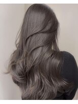 アイリス(IRIS)&nbsp;大人シアーベージュミニウルフボブミディアムレイヤー