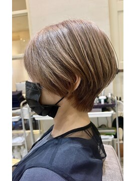 モアナ バイ ヘッドライト 沖縄東崎店(Moana by HEADLIGHT) Moana[東崎]#ハンサムショート#刈り上げショート#ベージュカラー