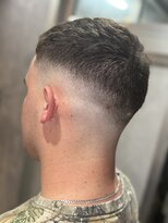 メグロバーバーショップロッポンギ 目黒六(MEGURO BARBER SHOP 6PPONGI) クロップフェード