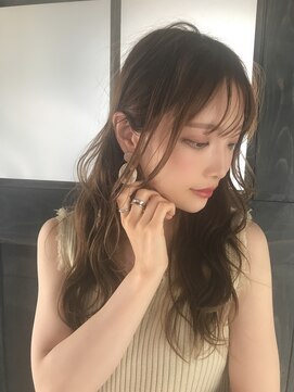 ウィクシー(wixy) 透明感ベージュと柔らかエアリーウェーブ♪♪