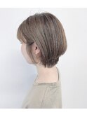 ショートボブ