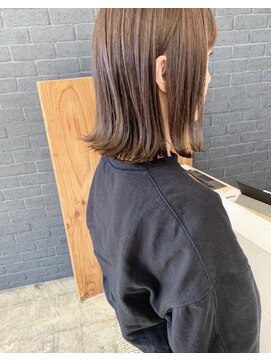 ニド(2do) 切りっぱなしボブ&こっくりブラウンカラー