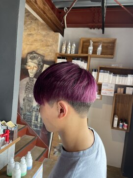 ヘアーデザイン ディードット ウル(D. ulu) カシスカラー