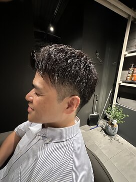 ライールザバーバー 梅田 堂島店(Lair the barber) ビジネスライクなアップバング