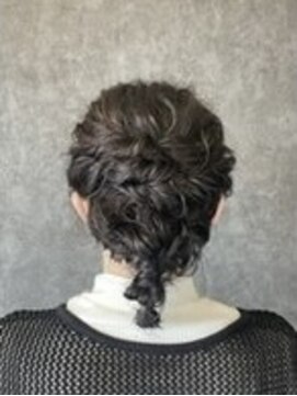 ブランカヘアー 西尾(BLANCA HAIR) 編みおろしアレンジ