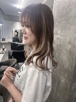 キング 枚方店(K!ng)&nbsp;ハイライトカラーミルクティーベージュレイヤーカット