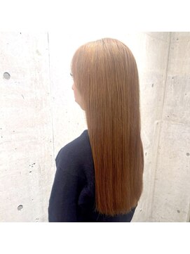 ロッカヘアエジェ(ROCCA hair eje.) アプリコットオレンジツヤ感ベージュロング