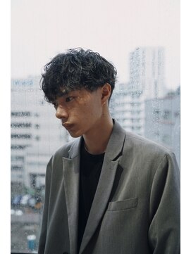 シャドウパーマ