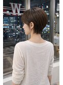 白髪ぼかしで若見えする大人のくびれショート2