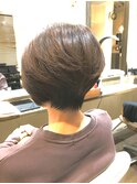 くびれ前下がりショート