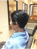 表情が明るく映えるショートスタイル