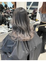 アライブ キチジョウジ(ALIVE Kichijoji) 【ALIVE吉祥寺】グレージュシルバーグラデーション