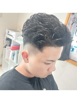 ビューティーエースアレン(Beauty ace AREN) メンズふんわりパーマ