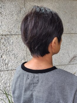 エクシーオザワ(EXY OZAWA)の写真/どの角度から見ても素敵に見えシルエットがきれい。1人1人の癖を見極め、収まりよく◎