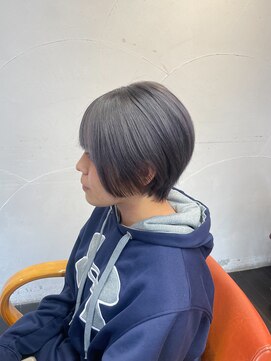 シュシュ 宜野湾店(chou chou) ホワイトカラー/ショートボブ/シルバーホワイト/宜野湾美容室