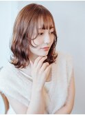 波ウェーブパーマ裾外ハネミディアムスタイル/艶ピレンジカラー