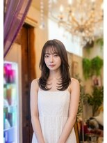 ココラー(COCOlar)&nbsp;大人可愛い上品くびれレイヤー