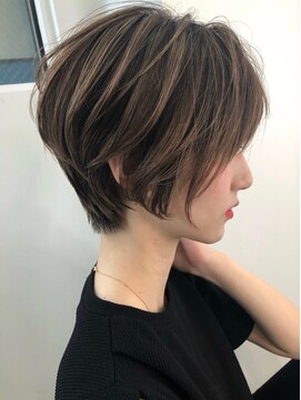 アコロン(acoron) 小顔カット_マニッシュ _フレンチボブ _美髪_ネイビーカラー