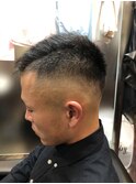 ツーブロックビジネスショートレイヤーかき上げコンマヘア
