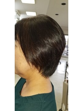 アルムヘアー(alm hair) グラデーションショートボブ