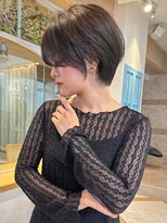 ロンド ストラーダ 心斎橋(Lond strada)&nbsp;ショート×ハイライト白髪ぼかし×マチルダボブ[心斎橋]