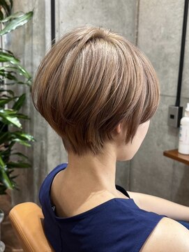 ロダット 横浜(LODAT by little) ショートボブ×ミントアッシュ【LODAT横浜】