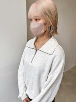 イル(ill)&nbsp;ホワイティ ベージュ ホワイト ボブ ハイトーン