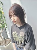 大人黒髪外ハネミディアムレイヤー