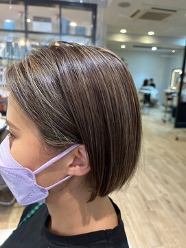 ジュイール(jouir) ダブルカラーショートボブインナーカラーハイライトケアブリーチ