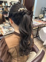 アットウィルヘアー(at will hair) ふわふわポニーテール