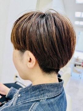 ヘアポジション 自衛隊通(HAIR Position) 刈り上げ女子