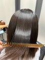 エスドットブルーム(S.BROOM)&nbsp;髪の毛へのアプローチを最小限でダメージレスに真っ直ぐに！！