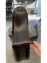 ジーナ 池袋(Zina)&nbsp;巻かずに目を引く艶髪へ