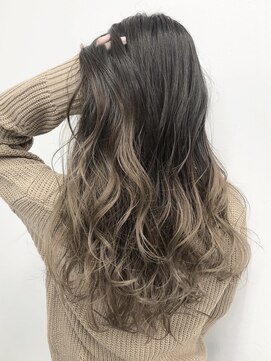 トゥルークリエイション 春日部(True Creation) アッシュベージュグラデーション