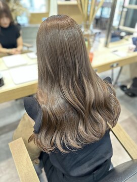 サーカス 町田(circus) ブリーチなしベージュ[垢抜け＆透明感]