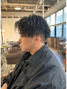 ビハインドザカーテン(BEHIND THE CURTAIN) 【スタイリングを楽に】伸びたパーマを活かす！