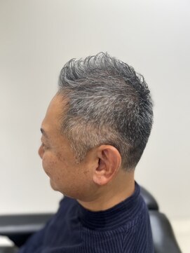 サロンドシロ(salon.de.SHILO) [麻布十番・六本木]メンズカット/ベリーショート/メンズショート