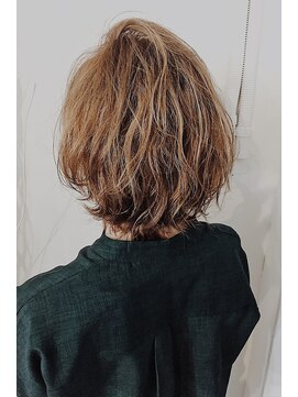 アブソ(Absolute) イルミナサファリベージュ