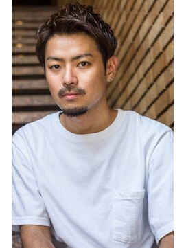 トッカ ヘアアンドトリートメント 難波店 ネープレスツーブロック　イメチェン