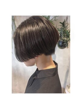 アマネ(AMANE) ショートボブ