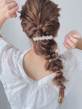 ルービック 梅田茶屋町(Rubik) 波ウェーブ×編みおろしヘアアレンジ