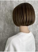 ３０代４０代にもおすすめ☆ ぶつ切りボブ×グレイアッシュ