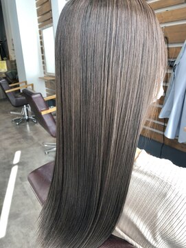 ルー(loup) マットグレージュ/アディクシーカラー/くすみカラー/福岡/天神