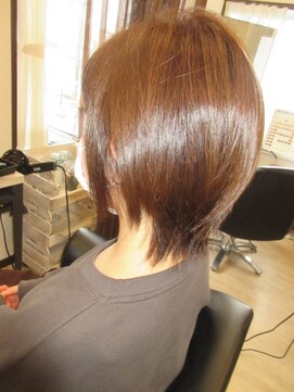 コア フィール ア デイ(COIFFURE A DAY) 【M3D】ショートウルフ